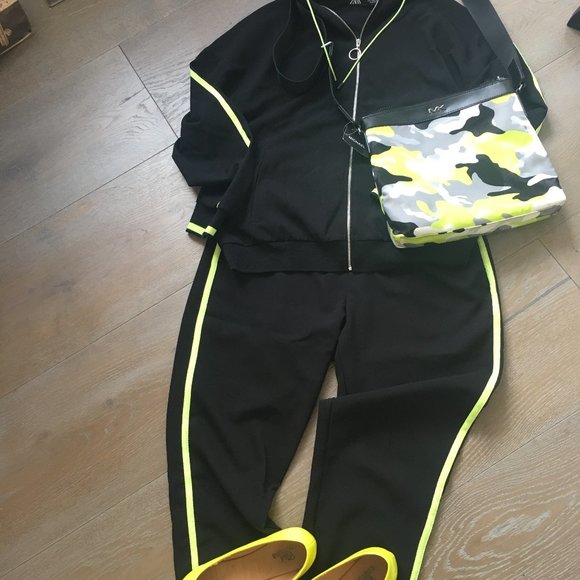 Zara Track Suit - Picture 1 of 6